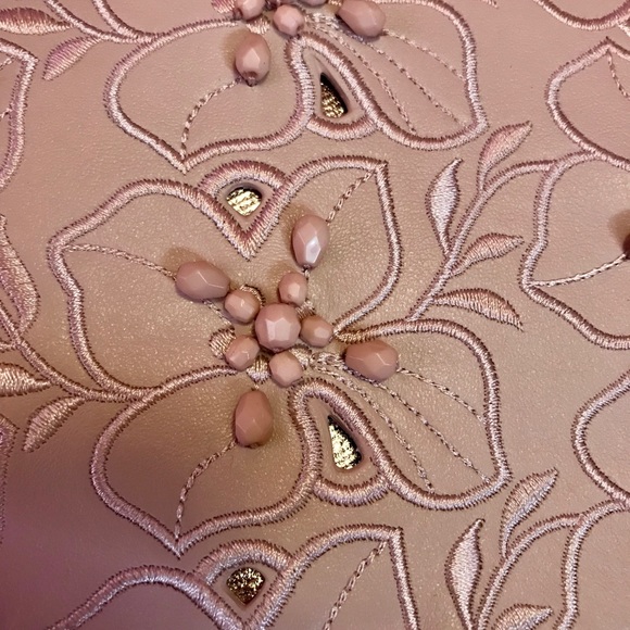 LAST 1!! •Michael Kors• Blush Pink Clutch - Picture 3 of 8